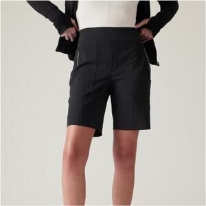 Athleta Shorts Women 8 Black Trekkie North Bermuda Mid Rise Ripstop Hike Outdoor